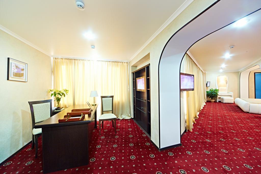 Bryansk Hotel Zewnętrze zdjęcie